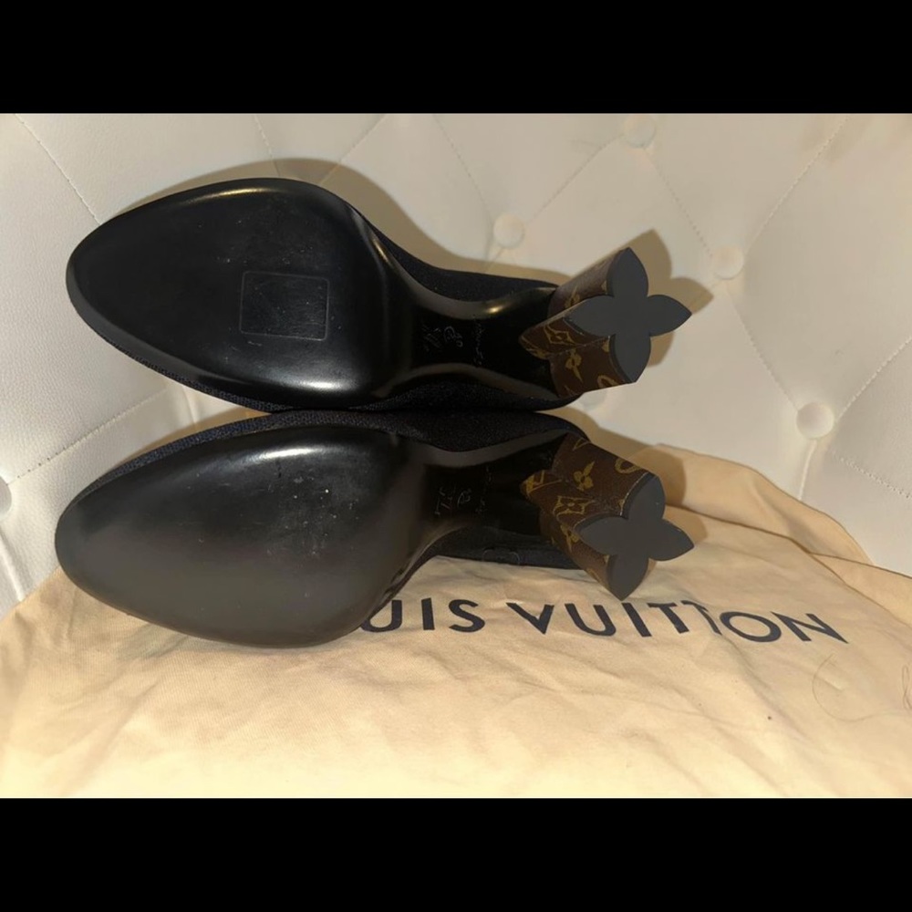 Louis Vuitton Silhouette Ankle Boot - Picture 4 of 6